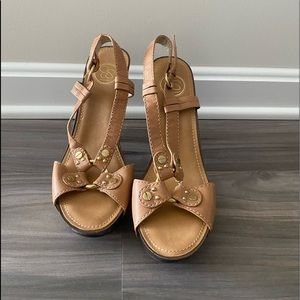 tan leather jessica simpson heels / size 10